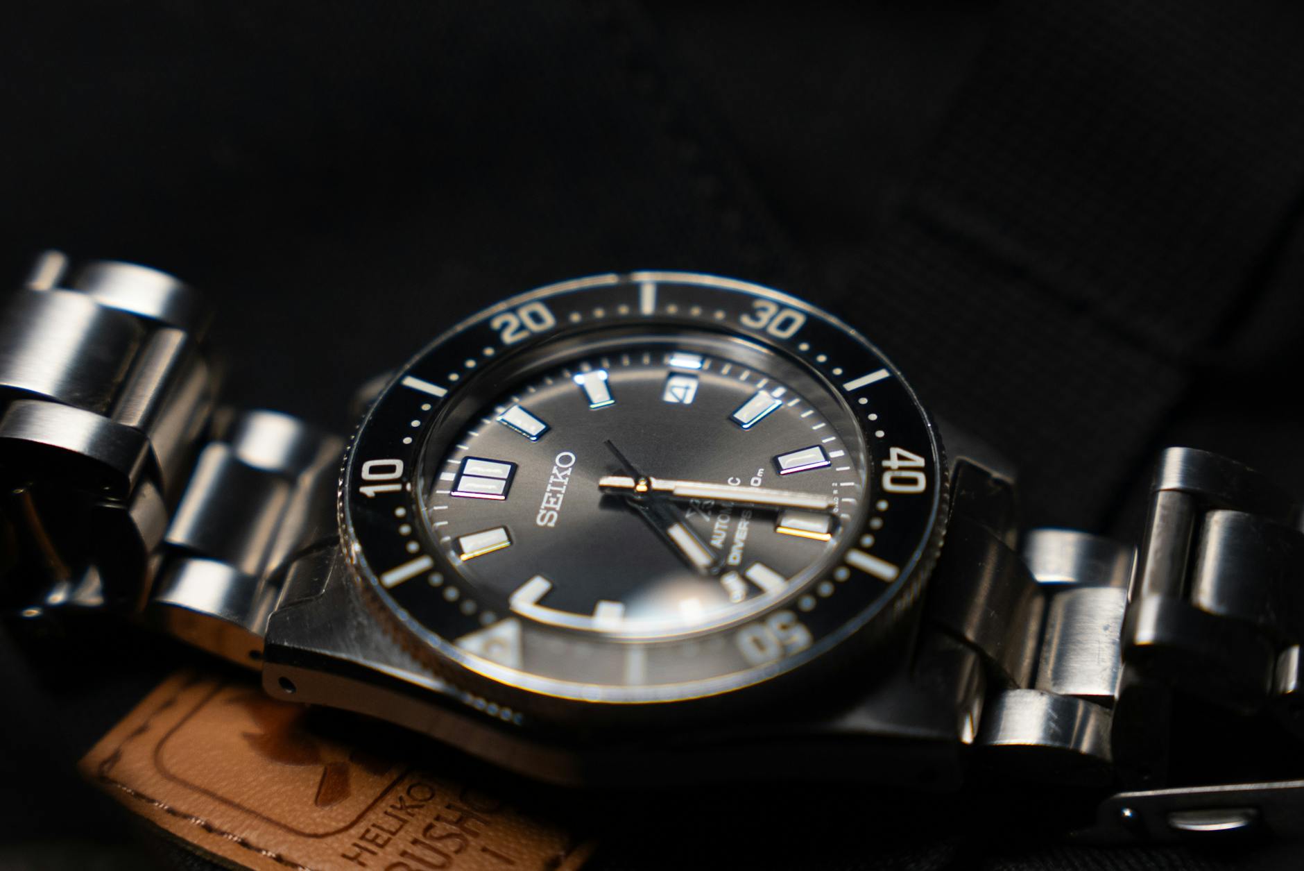 Hands-on – The Revamped Tudor Black Bay 58 Black-Gilt