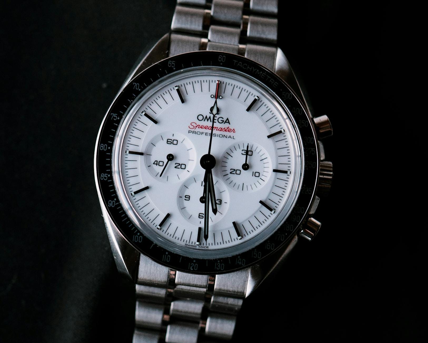 Introducing – The Daniel Roth Extra-Plat, now in Platinum